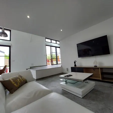 Tamaris Loft House Alojamento de Acomodação e Pequeno-almoço *